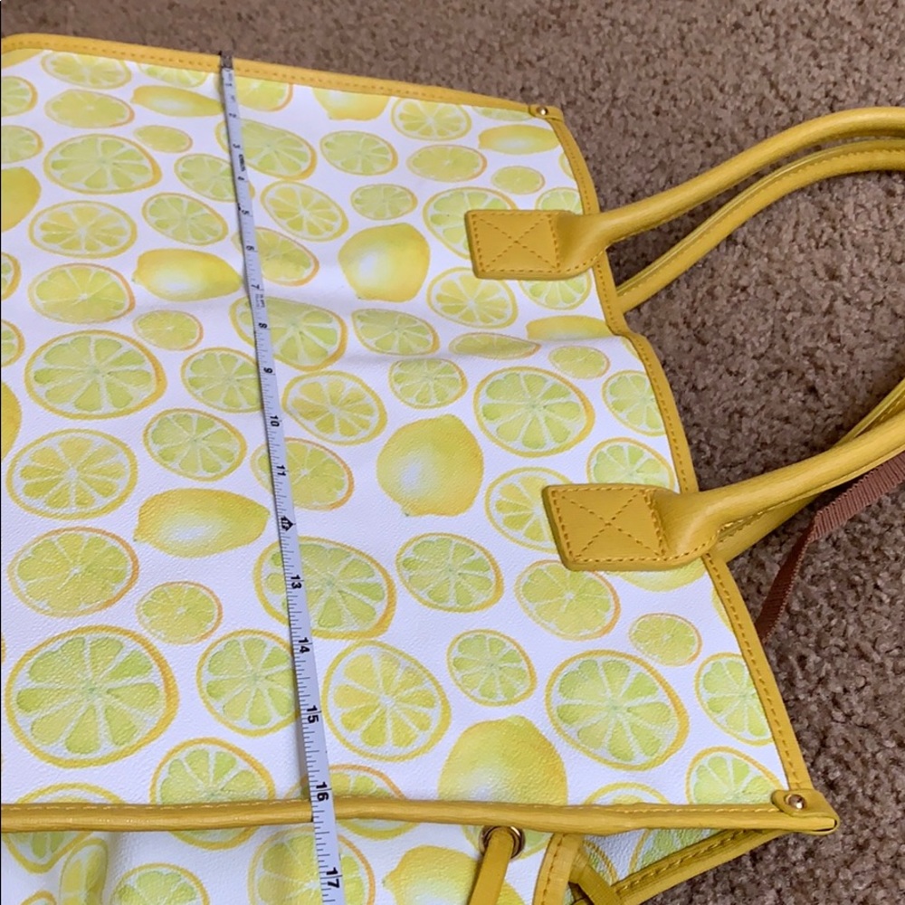 Dooney and bourke - Picture 9 of 16